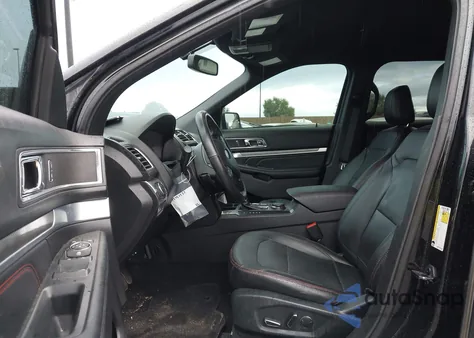 2018 Ford Explorer Sport z USA, uszkodzony, nr VIN 1FM5K8GT5JGC72689